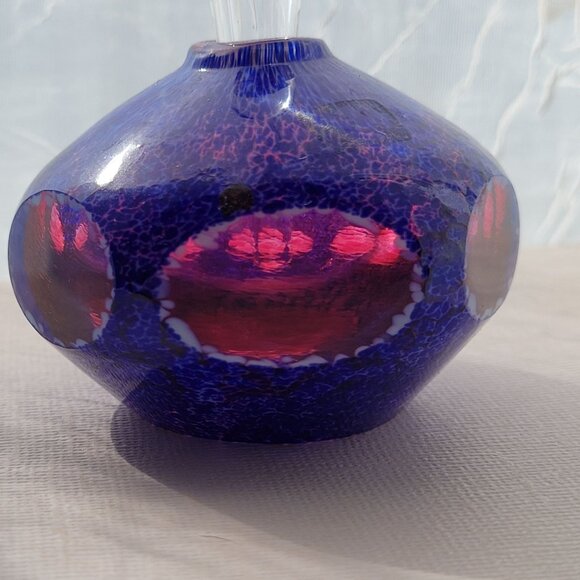 Vintage Glass Perfume Bottle With Crystal Stopper - Picture 4 of 12